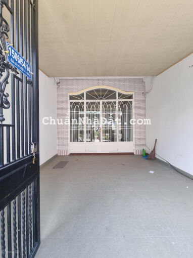 Nhà KP1 P. Tân Phong, sổ thổ cư sát bên nhà thờ Phúc Hải chỉ vài căn nhà, đường ô tô 7 chỗ tới cổng