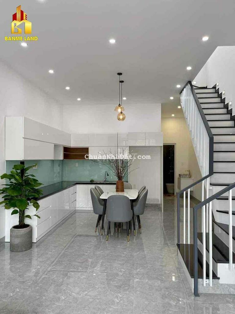 Nhà 2 tầng bao nội thất mới 100% hẻm Y Moan 5x20m