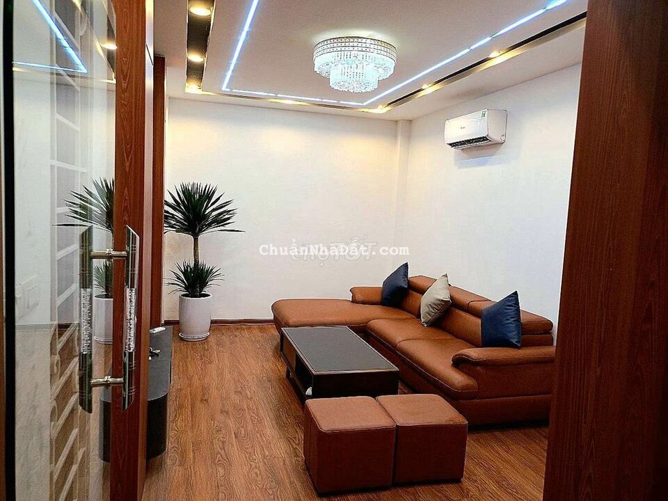 42M2 X 5 TẦNG LÔ GÓC CẦU GIẤY NHÀ DÂN XÂY NHỈNH 6 TỶ.