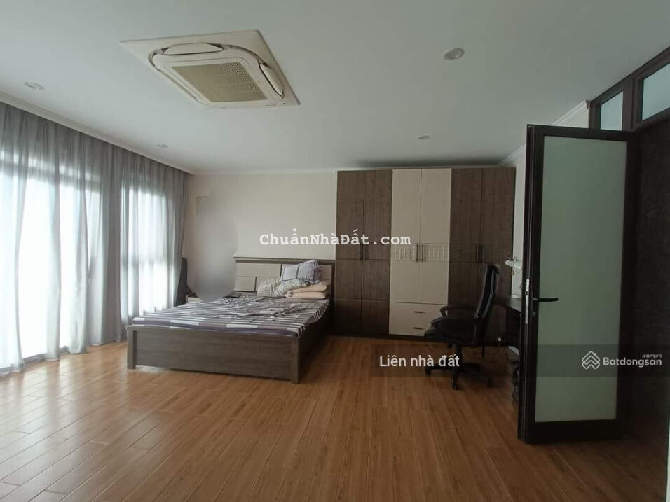 Bán nhà ở Xuân Thủy 46m2 mặt tiền 4.4m giá 8.9 tỷ - ngõ ôtô thông - 2thoáng, kinh doanh đỉnh