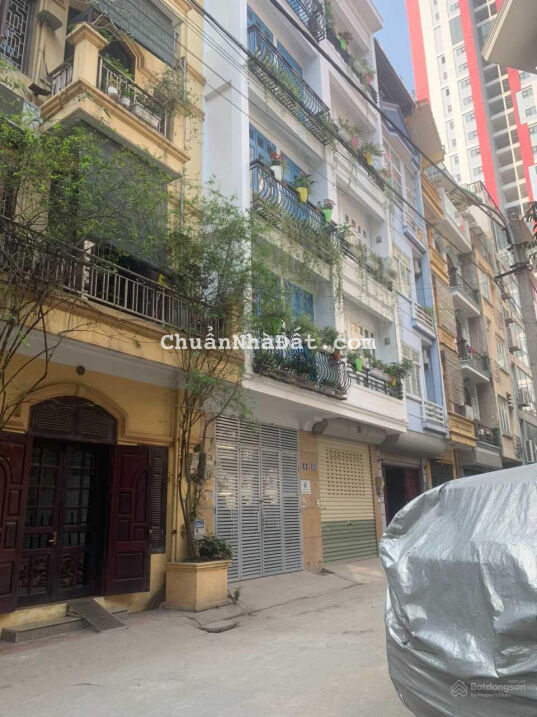 Bán gấp nhà 55m2 phố Duy Tân, gara ô tô, phân lô ô tô tránh, view thoáng, kinh doanh, giá 11 tỷ