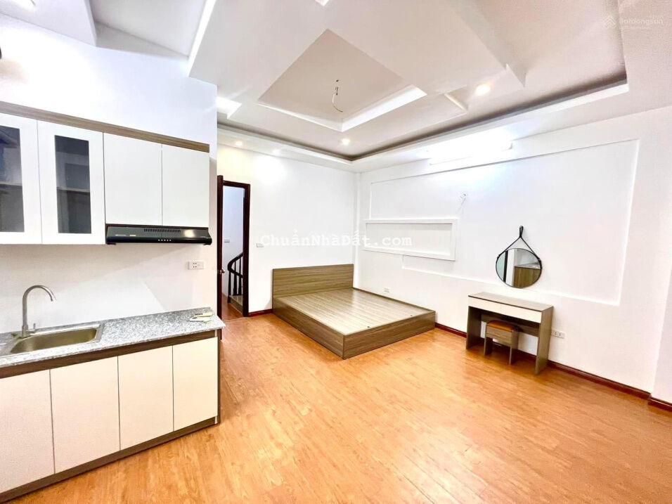 Bán toà chung cư mini ngõ 79 Cầu Giấy 7.75 tỷ lô góc - 9 phòng full đồ - doanh thu 600 triệu/1 năm