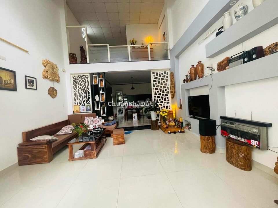 bán nhà mê lững đường Cồn Dầu - Hoà Xuân