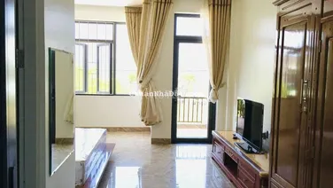 Bán nhà 3 tầng đường Trung Lương 18, Hòa Xuân, gần Euro village 2