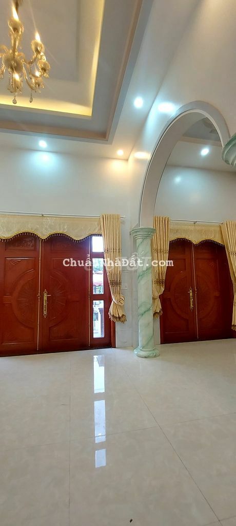 BIỆT THỰ MẶT TIỀN GẦN TỈNH LỘ 8 - ĐƯỜNG NHỰA 15M -  GIÁ CHỈ 7TR/M2