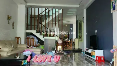 BÁN NHÀ MẶT TIỀN TÂN THẠCH