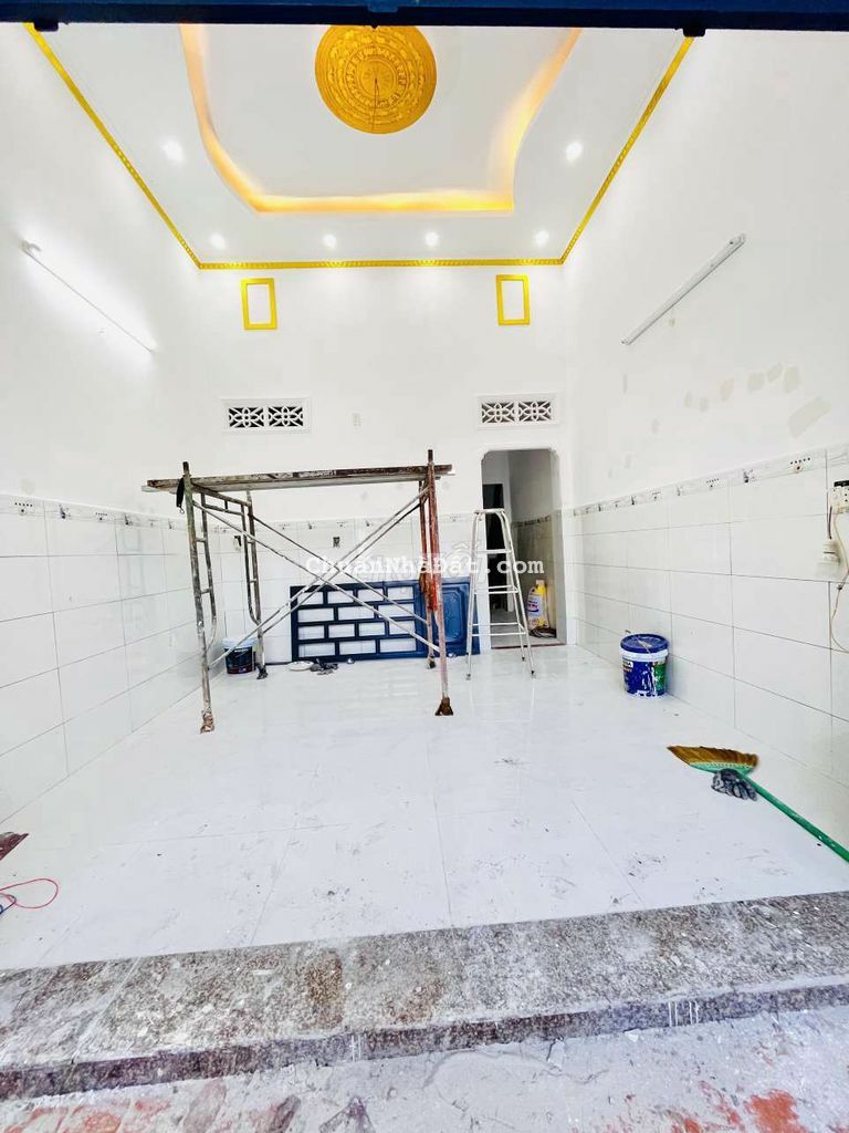 Bán Nhà Sổ Chung Dĩ An Giá Tốt