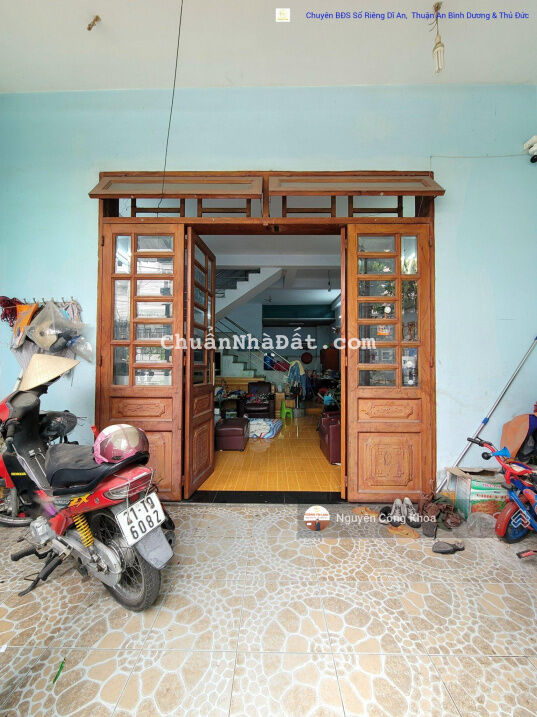 Bán gấp nhà 1 trệt 1 lầu giá rẻ hơn đất ngay TTYT Dĩ An P. Tân Đông Hiệp, TP. Dĩ An