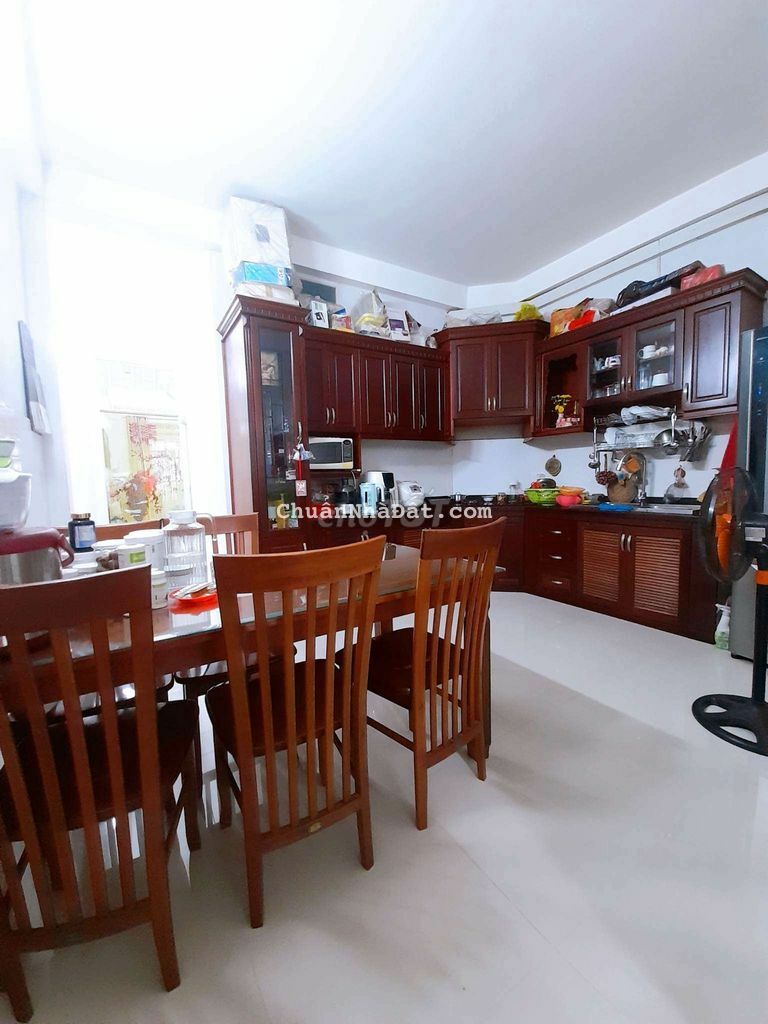 Giảm mạnh gần 2 tỷ,130M2,HXH tránh thông tứ hướng.Kinh doanh tốt,10 tỷ