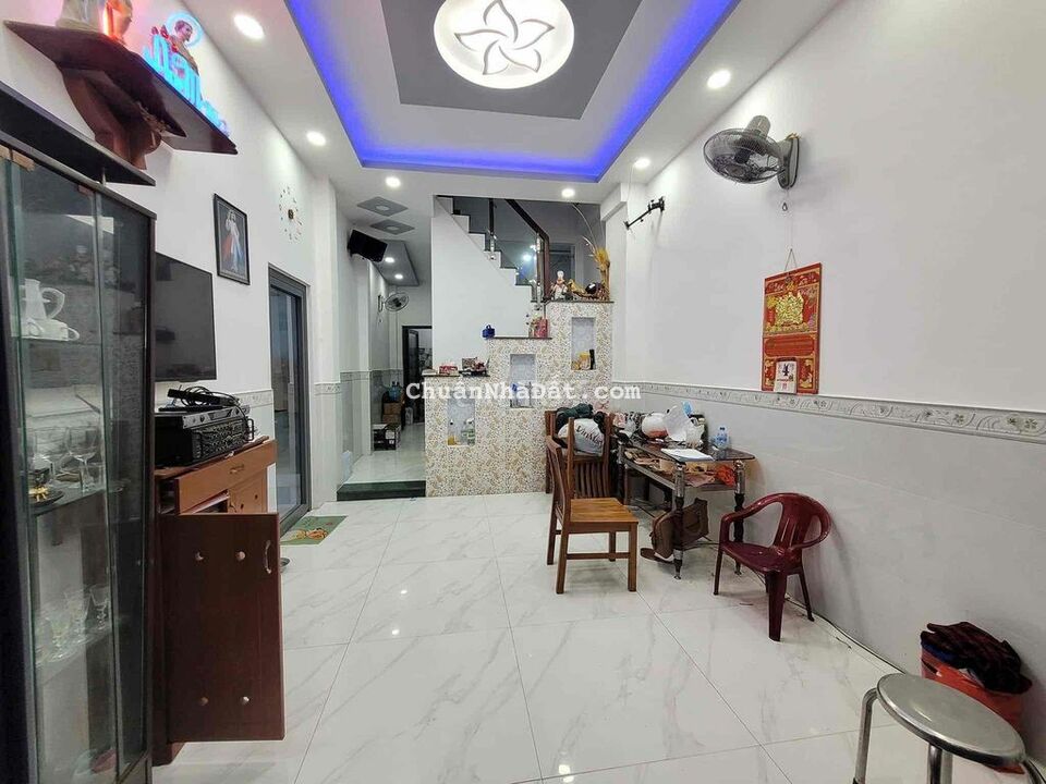 GIẢM 600TR CÒN 4TỶ2 NHÀ ĐẸP LUNG LINH 4 TẦNG QUANG TRUNG P10 GÒ VẤP