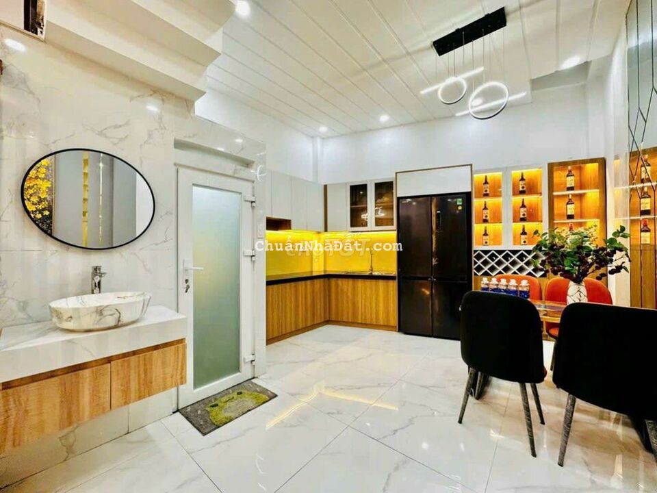 GIẢM HƠN 800 triệu.4x11.Phạm Văn Chiêu P14. 2 lầu.Hẻm Xe Hơi Tận Cửa