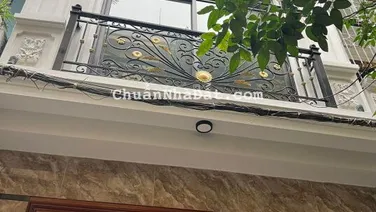 Bán nhà 4 tầng phân lô, ô tô tránh, vỉa hè, mặt ngõ kinh doanh Văn Quán, DT 30m, giá chỉ 5.x tỷ