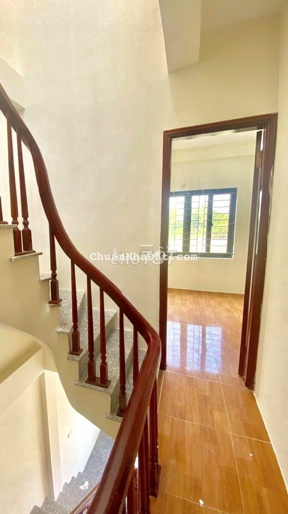 Nhà đẹp 4 tầng x 32m Ngay Gần QL 6 - Bến xe Yên Nghĩa giá 1.95 tỷ