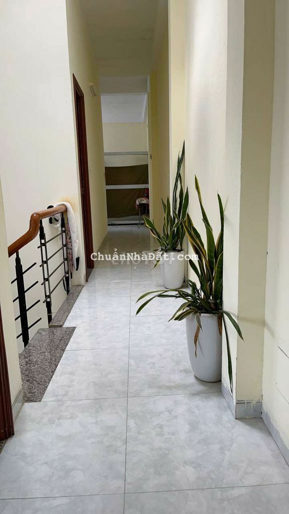 NHÀ ĐỖ 2 SÀN TẦNG, ĐƯỜNG 7,5m SÁT NGUYỄN HỒNG ÁNH