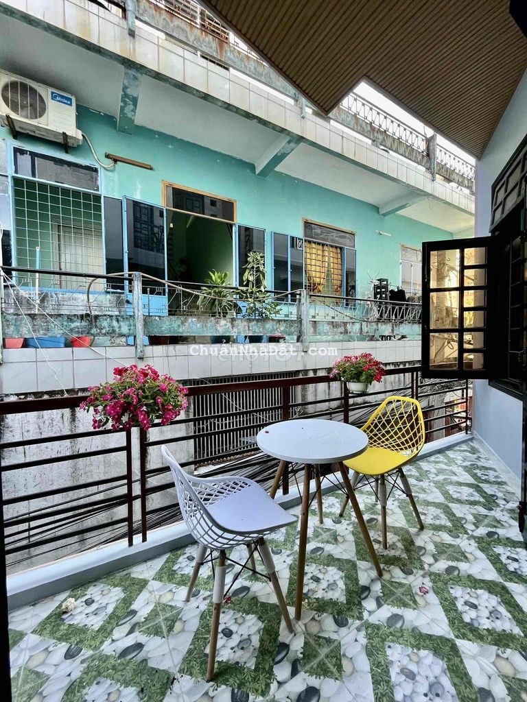 Cần bán nhà 3 tầng 447/01 Núi Thành