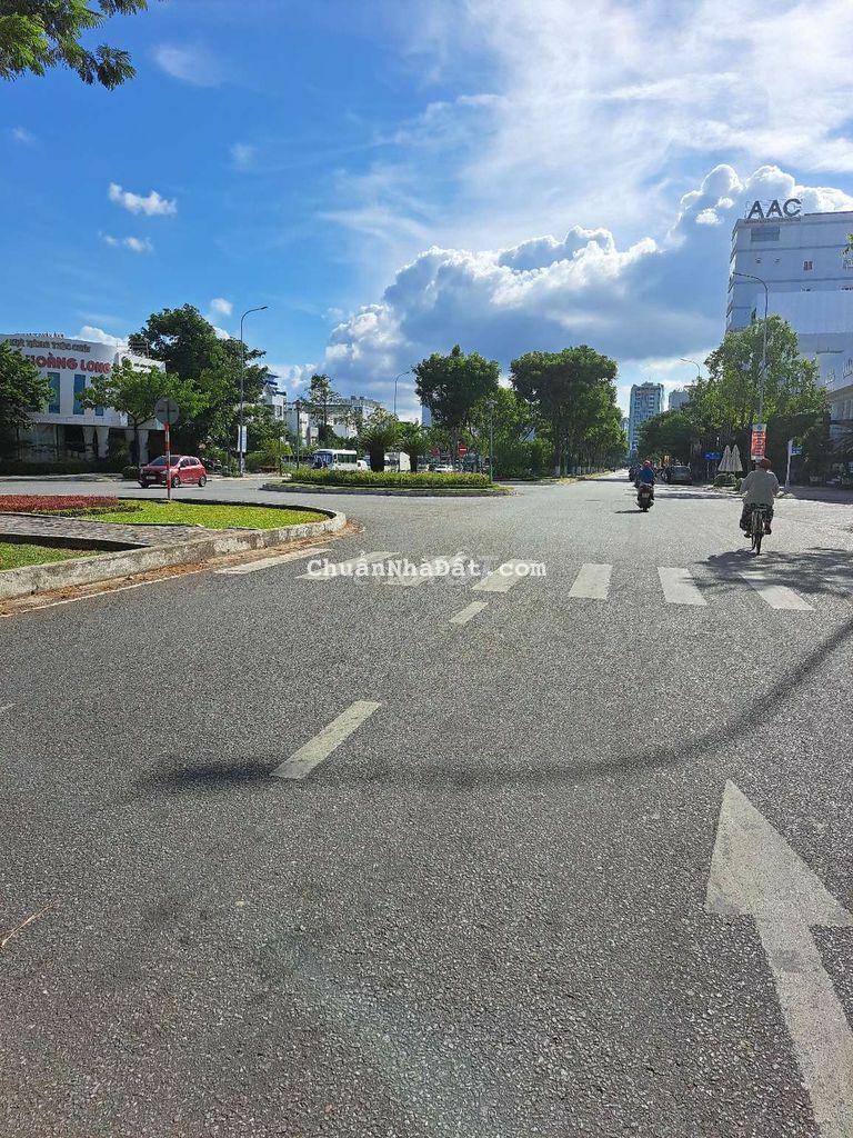 Tòa 6 tầng MT Nguyễn Hữu Thọ. Ở và cho thuê 50tr tháng