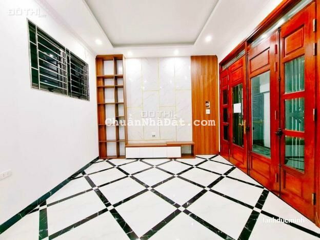 Bán nhà ngõ Minh Khai, quận HBT 30.2m2 x5T- Vài bước ra phố- View đẹp- MT5m giá chỉ 3.95 tỷ