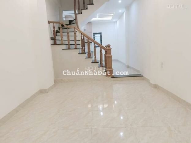 Bán nhà 5T ngõ 651 Minh Khai, Hai Bà Trưng- NGõ Nông- Gần Ô tô- 38m2 giá 6tỷ