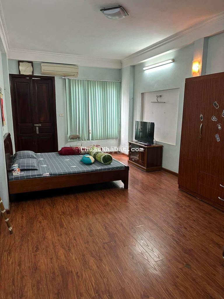 PHỐ VIP LÊ THANH NGHỊ DT RỘNG , GẦN Ô TÔ TRÁNH HƠN 5 TỶ