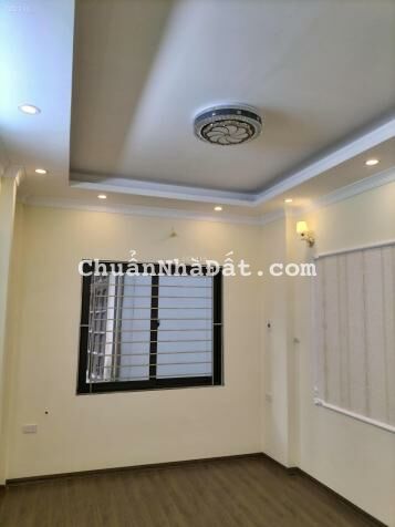 Tôi cần bán nhà Trần Đại Nghĩa, giá 12.5 tỷ, 43m2x5T, ô tô vào, KD được