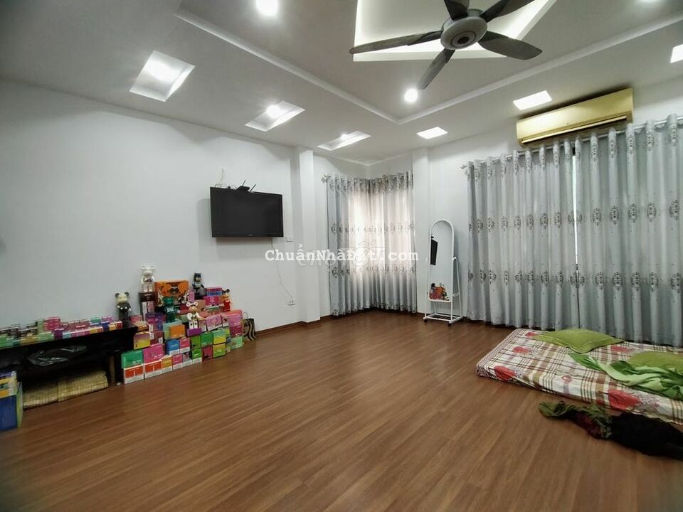 Bán nhà Trần Khát Chân - Nhà Đẹp - Gần Phố 60m2 x 5 tầng giá 6.5 tỷ