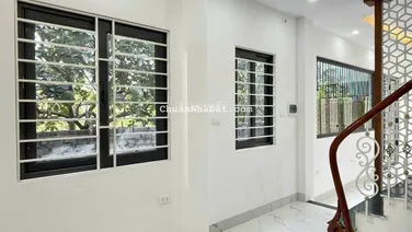 Bán căn nhà 32m2 xây 4 tầng gần Vinhomes giá chỉ 2.15 tỷ
