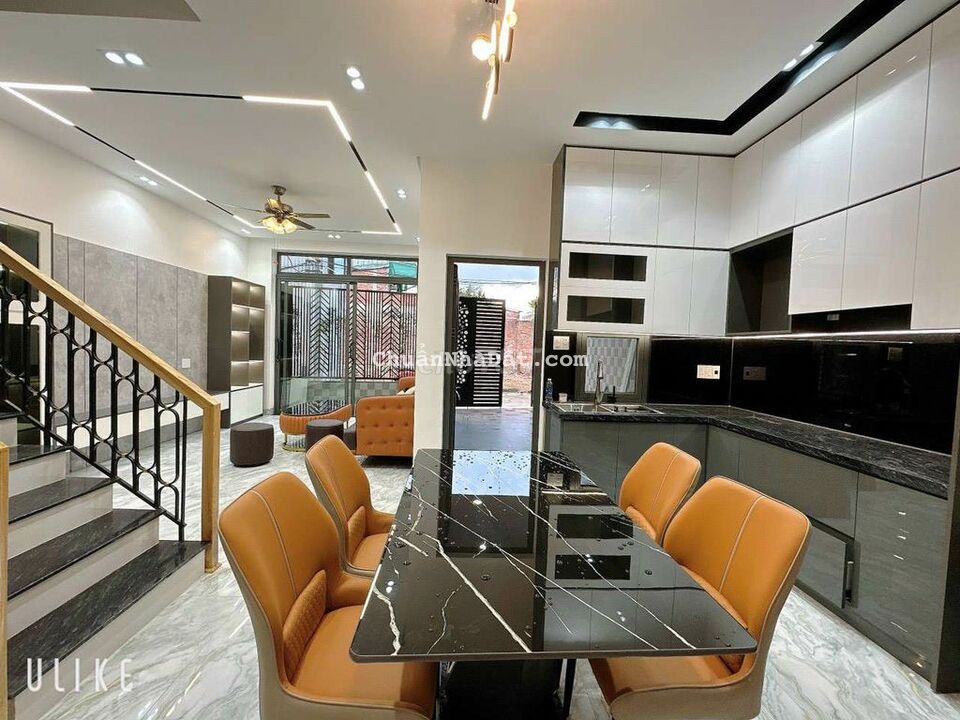 biệt thự kiệt oto Hoàng Thị Loan