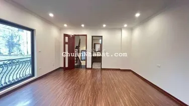 Bán nhà riêng tại Đường Thạch Bàn, Phường Thạch Bàn, Long Biên, Hà Nội diện tích 45m2 giá 3.95 Tỷ