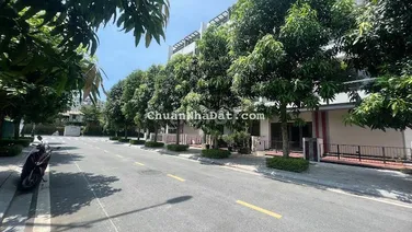 Bán nhà Bình Minh Garden, 80m2 x 5 tầng, View trung tâm thương mại