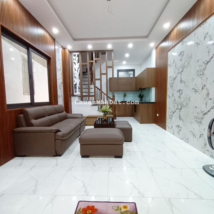 Chủ nhà gửi bán nhà đẹp, xây mới 100%, đường Đình Thôn, DT 32/35m2, x 5 tầng, mt 4,2m, giá 5 tỷ