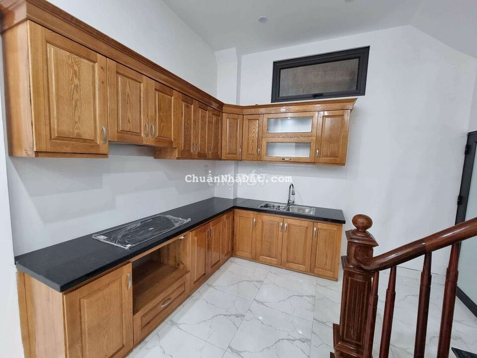 ĐÌNH THÔN NHÀ 5 TẦNG MỚI TÌNH FULL ĐỒ MT4M CHỈ 5 TỶ.