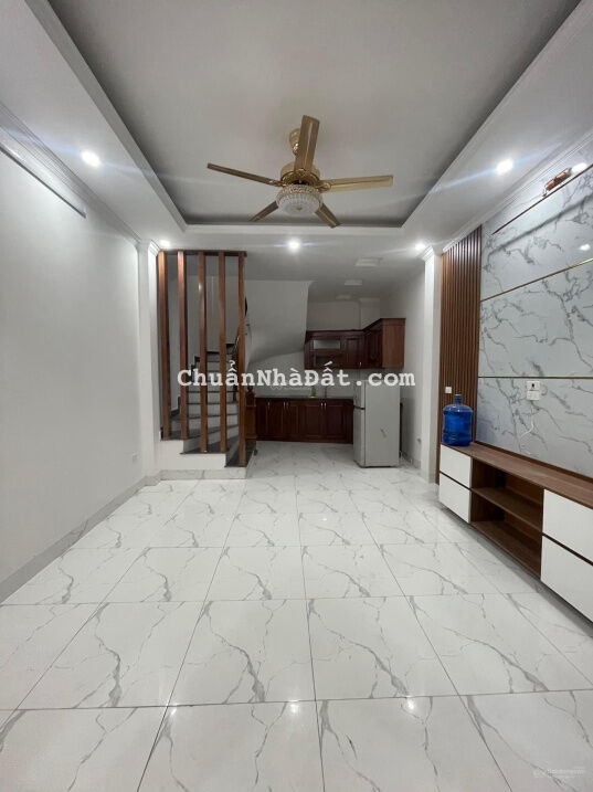 Chính chủ bán nhà Mỹ Đình, Nam Từ Liêm 36m2 5 tầng 3pn dân xây ô tô cách 50m giá chỉ 3.8 tỷ