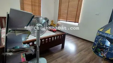 Bán nhà dân xây đường Mỹ Đình, lô góc. 5 tầng. Giá: 5.05 tỷ. LH 0978685116