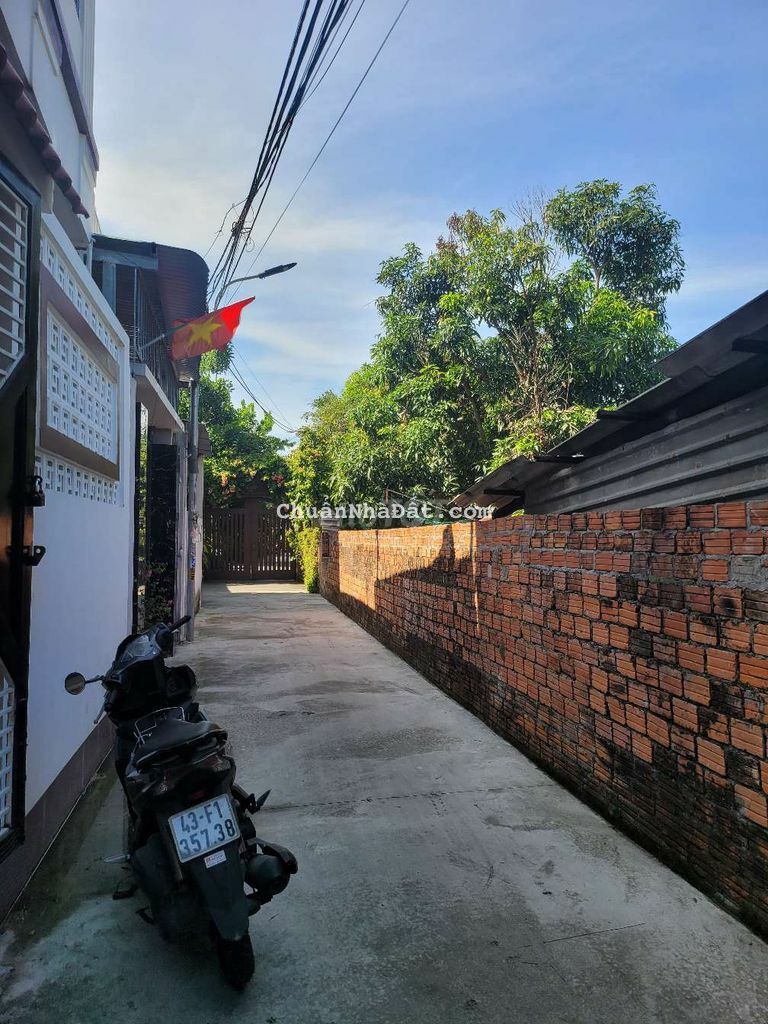 Bán nhà bà 3 tầng kiểu biệt thự. Kiệt ô tô xe tải đường bà bang nhãn.