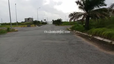 Nhà mặt tiền đường 40m KDC Long Thới, ngay trường quốc tế Mỹ AIS