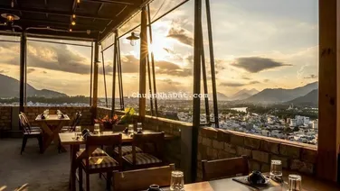 Toà khách sạn 3 sao 65 phòng gần biển &chợ Đầm NT