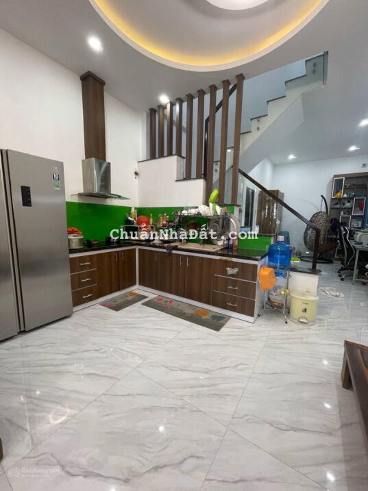 Bán nhà 2 tầng mới, có 3 PN, DT 74,4m2 (4,5x16,5m) Nguyễn Xiển, Vĩnh Ngọc, Nha Trang. Giá 1,85 tỷ