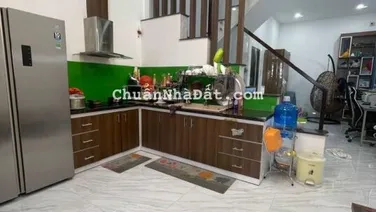 Bán nhà 2 tầng mới, có 3 PN, DT 74,4m2 (4,5x16,5m) Nguyễn Xiển, Vĩnh Ngọc, Nha Trang. Giá 1,85 tỷ