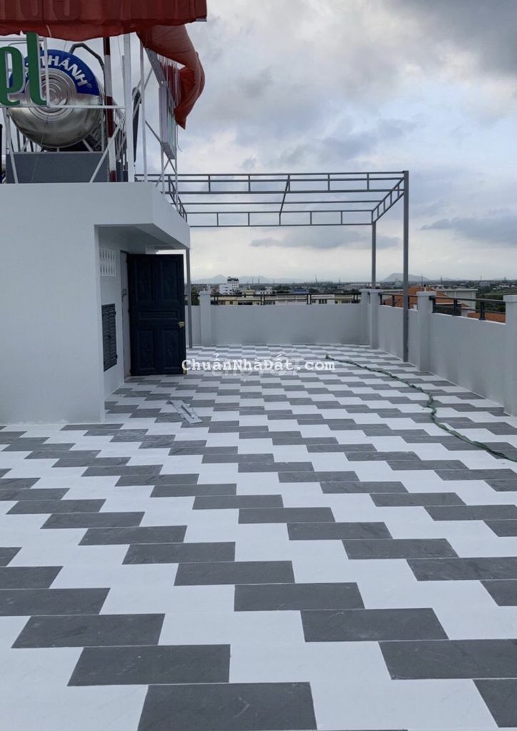 Bán nhà biệt thự 8x20m đường Lê Đại Hành, phường Phú Thuỷ, Phan Thiết