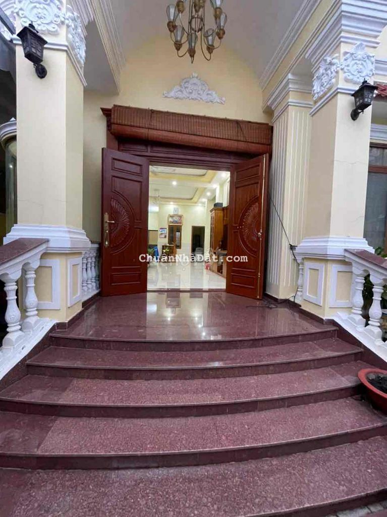 BIỆT THỰ ( 12 X 20.30m2 ) Ngay UBND P. Thạnh Lộc