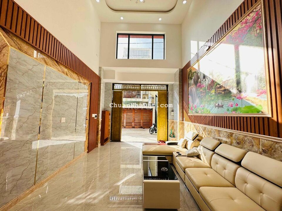 Nhà Xây Mới 4.2Mx15M Lửng 3 Lầu Sau Mặt Tiền Hà Huy Giáp