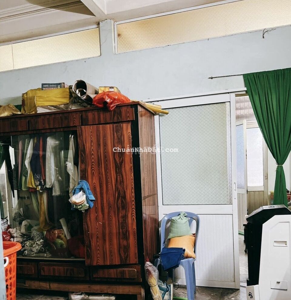 Nhà mặt tiền 134m2, xóm chiếu quận 4, giảm 9 tỷ quá rẻ 19 tỷ