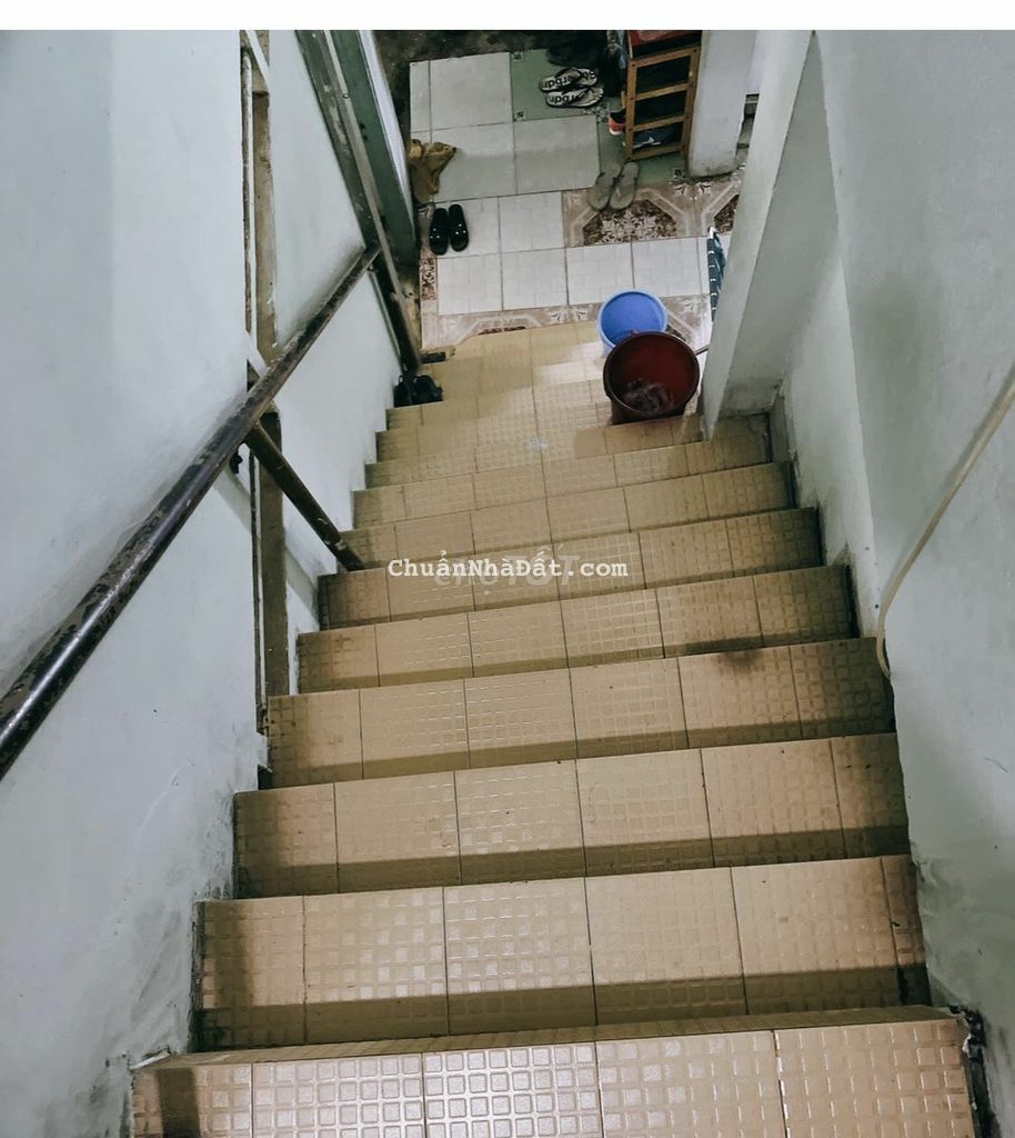 GIẢM 9 tỷ, mặt tiền 134 m2Xóm Chiếu Quận 4, ngang 6.5 mét, dài 21m