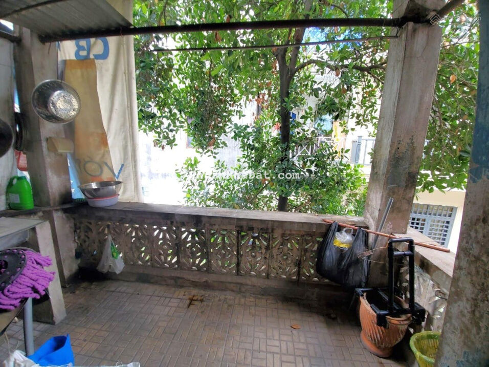 Bán đất 200m2 tặng nhà, Trần Bình Trọng Q5, cách Quận 1 chỉ 500m. 24 tỷ