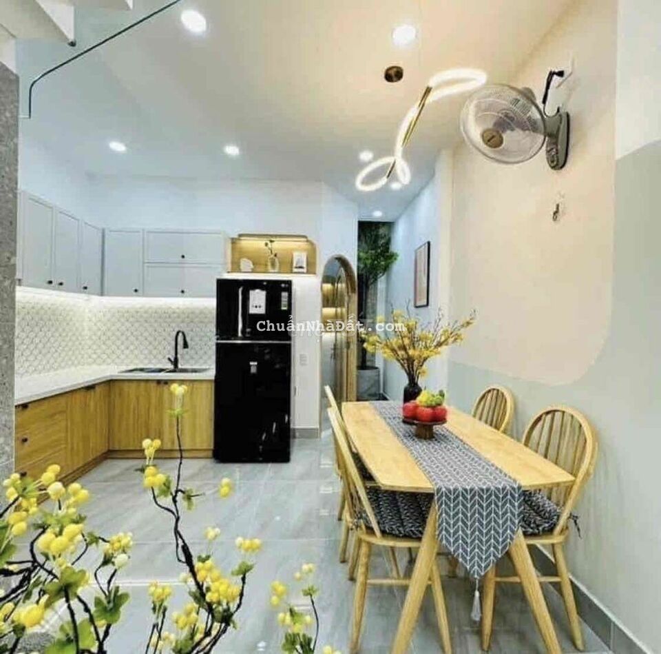 VỢ BUỒN BÁN NHÀ 1TRỆT 3LẦU DTSD 236,8m2, 2TỶ370 HẺM 600 NGUYỄN TRÃI Q5