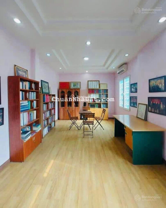 Siêu phẩm 3 tầng - 100m2 - ngang 5m - ô tô đậu trong nhà - Huỳnh Tấn Phát, Phường Phú Thuận, Quận 7