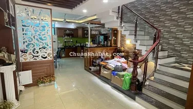 Bán nhà mặt tiền Gò ô môi Phú Thuận Q7 100m2 1 trệt 3 lầu giá 11 tỷ