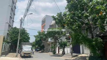 NHÀ MẶT TIỀN NGANG 8m ĐƯỜNG SỐ LÂM VĂN BỀN P.TÂN KIỂNG TT QUẬN 7