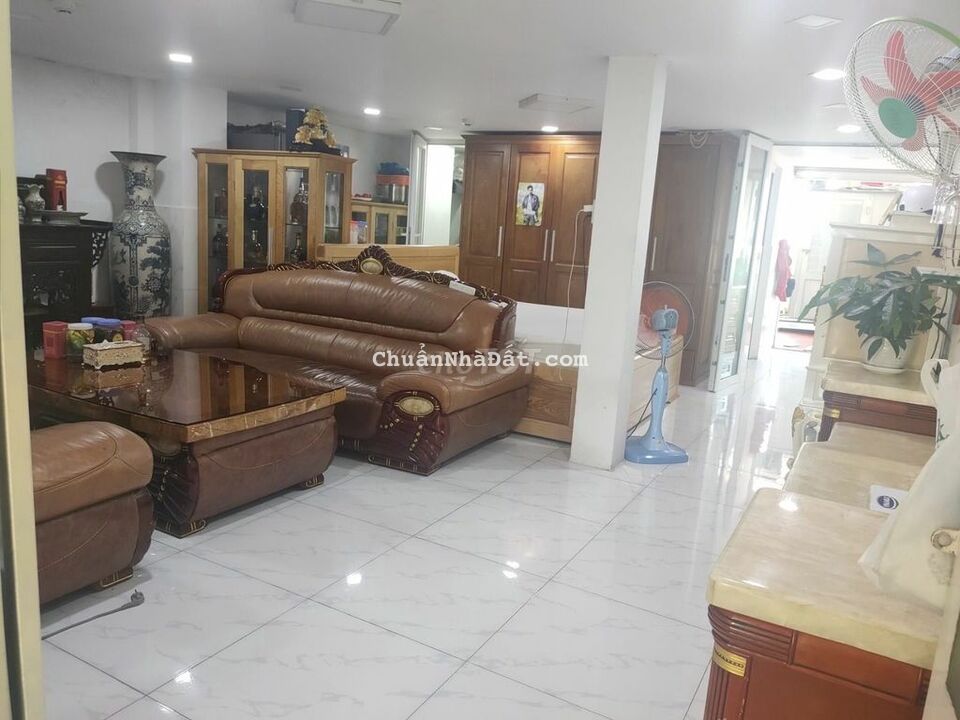 Nhà 7 tầng có 96 CHDV thu nhập 300tr/th -9,5x39m- 377m2- KCX Tân Thuận