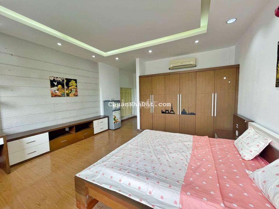 Nhà 5l Dt Đg Số 79.P.Tân Quy.Q.7. Giá 20.5 tỷ.